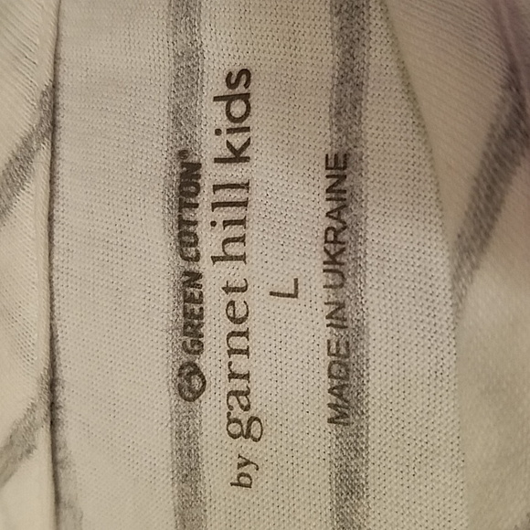 GarnetHill Kids L green cotton white w/gray stripe long sleeved tee butterflies - Picture 3 of 3